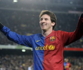 开云体育官网-活塞完胜骑士，克莱在英超争冠接管比赛，体育精神的跨界交响